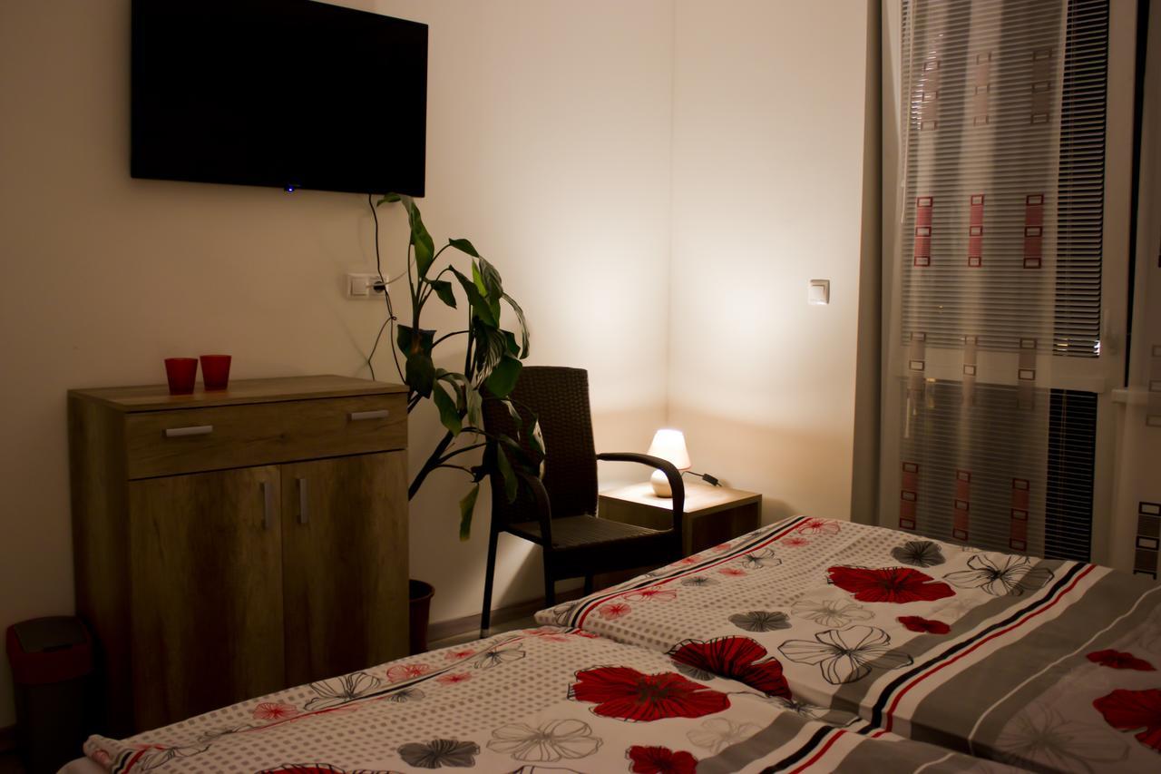 Motel Goerfoel Veľký Meder Extérieur photo